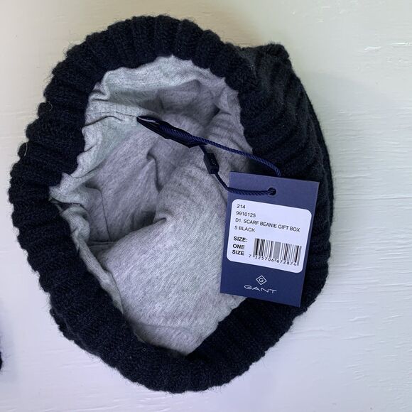 Giant Scarf & Beanie main image 9